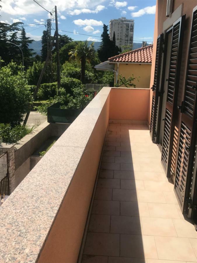 Apartman Belle Maison Fiume Esterno foto